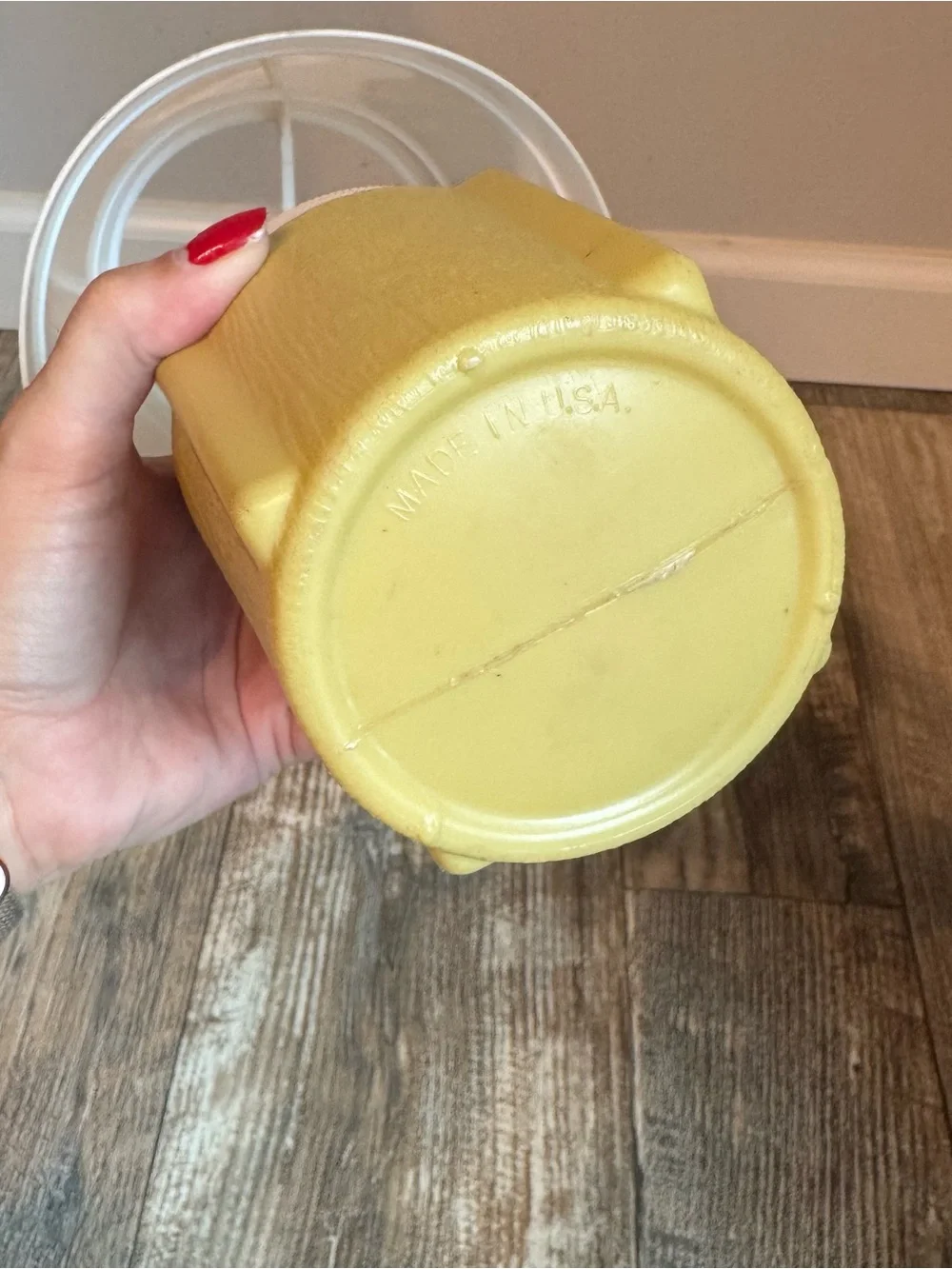 Vintage 70’s Ray O Vac Portable Battery Operated Camping Lamp Yellow NO BULB